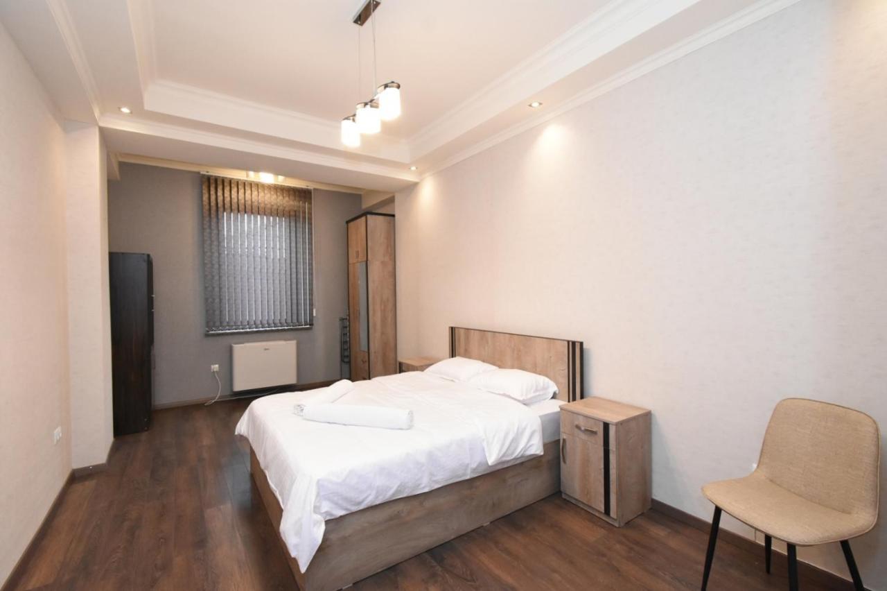 Malibu Apartment Yerevan Luaran gambar