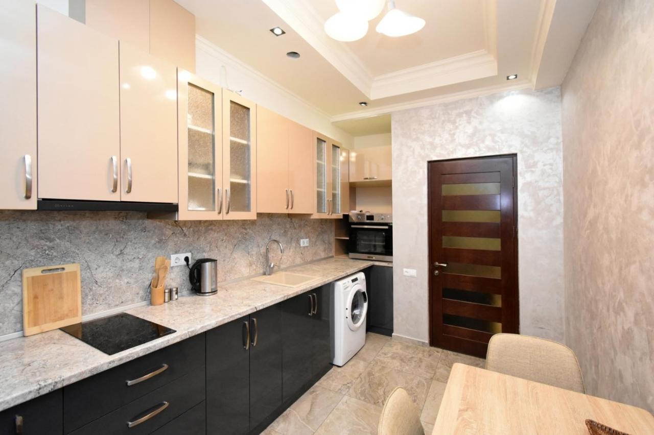 Malibu Apartment Yerevan Luaran gambar