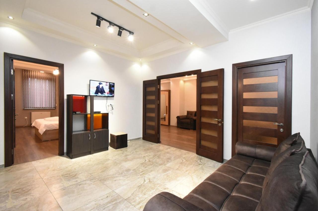 Malibu Apartment Yerevan Luaran gambar